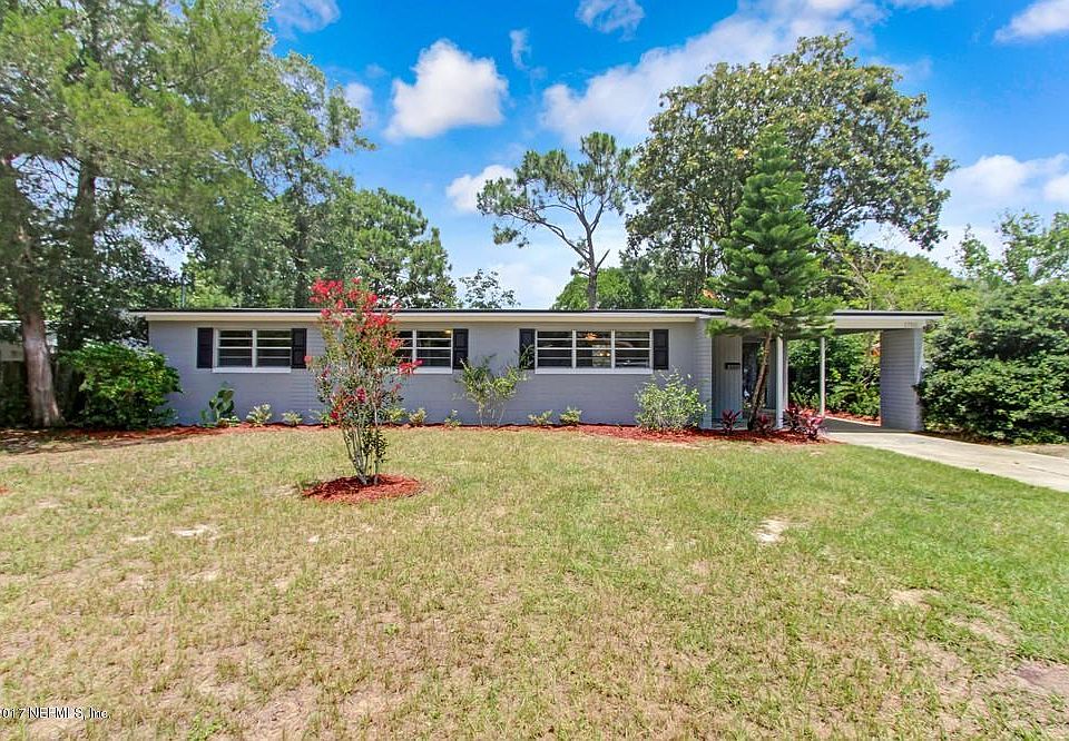 1st image of 1701 Sable Palm Ln