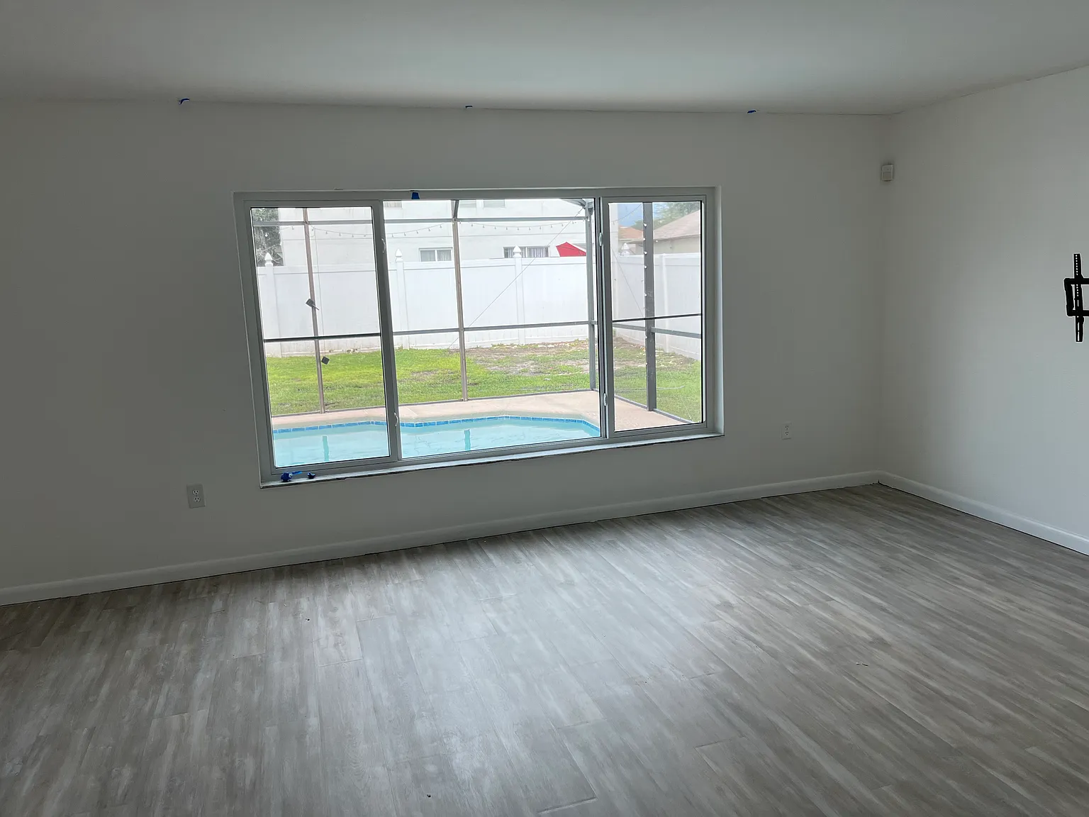 5 bed, 2.5 bath, 2907 sqft, $3,200 — Photo 4