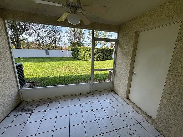 30237 Lacledes Ln — Photo 13