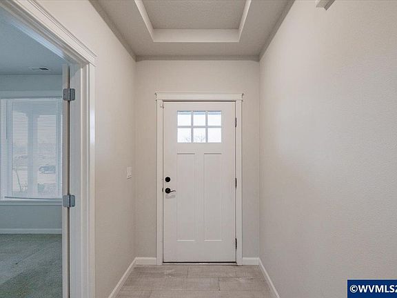 3rd image of 4349 Somerset Dr NE