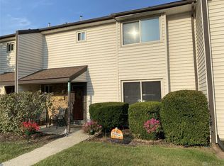 6457 Harbinger Ln #14, Dayton, OH 45449