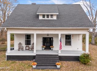 804 Lake City Hwy, Clinton, TN 37716