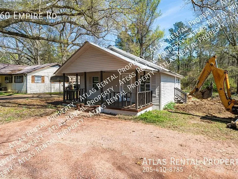 260 Empire Rd — Photo 2