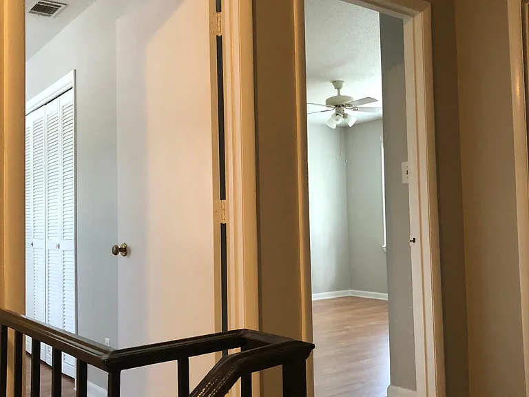 455 Mall Blvd #35 — Photo 8