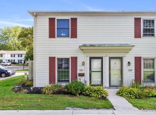 1946 Georgetown Dr SE, Grand Rapids, MI 49506