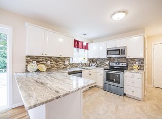 88 Benton St, Springfield, MA 01109