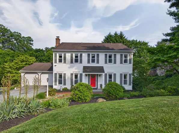 313 Faulkner Dr, Lancaster, PA 17601