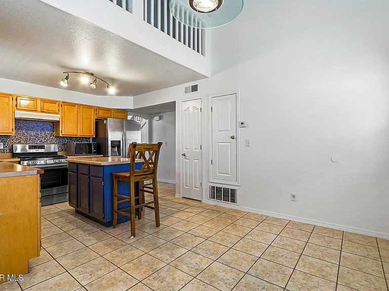 3749 Leticia St — Photo 12