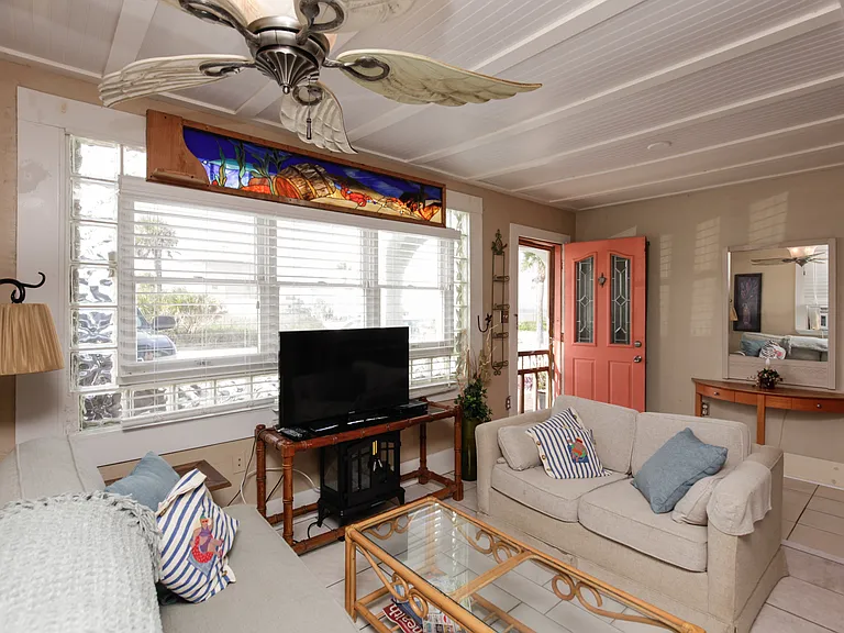 403 Crawford Rd #B — Photo 5