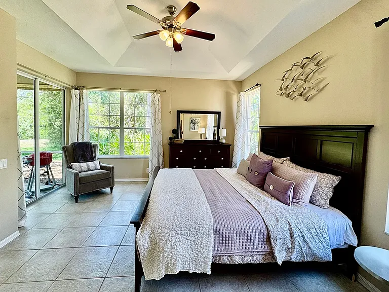 7330 Kensington Ct — Photo 7