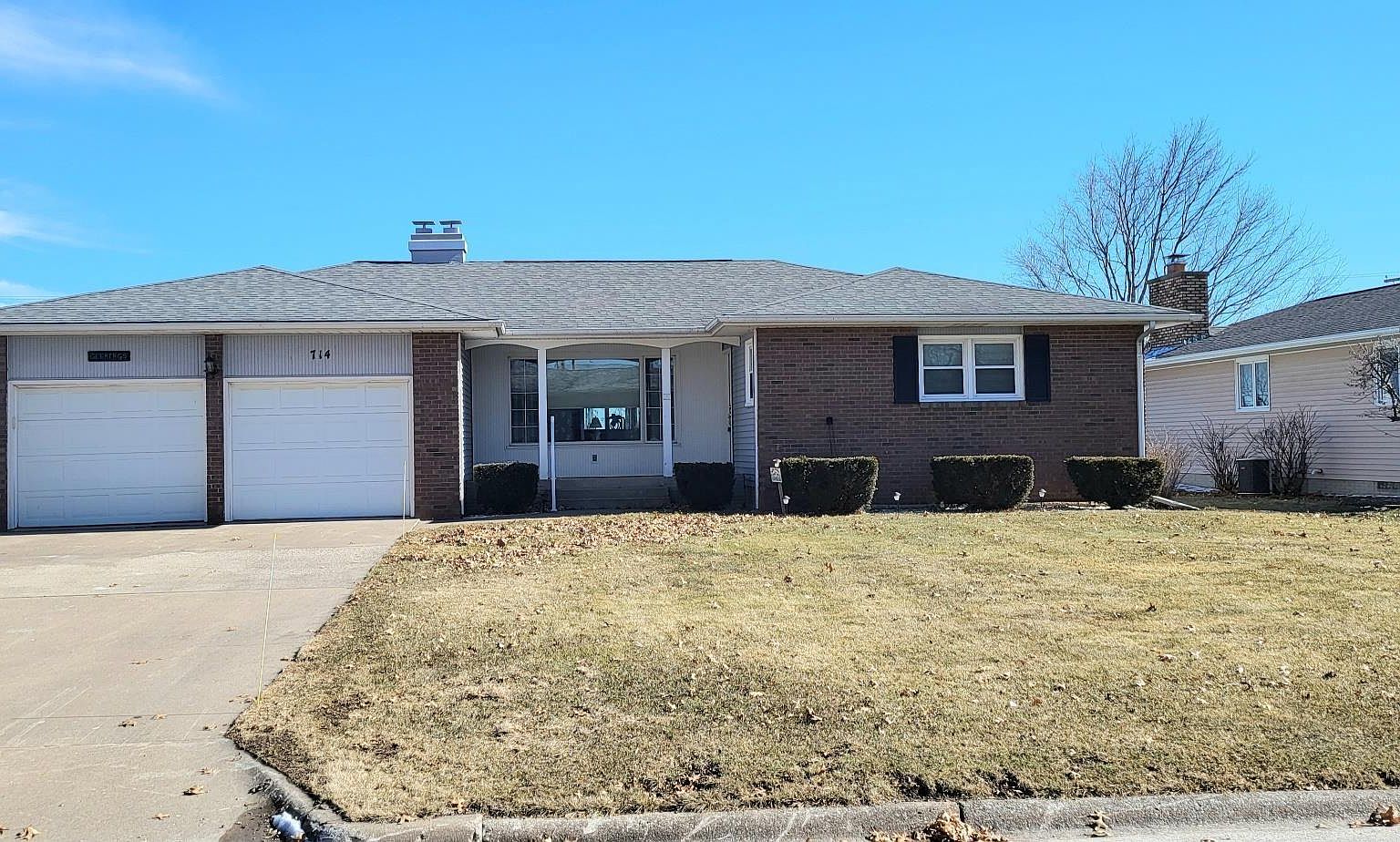 714 Court St, Wilton, IA 52778 Zillow