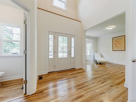 3rd image of 7 9th Street