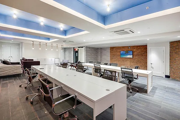 Rented by Bushburg | media 16