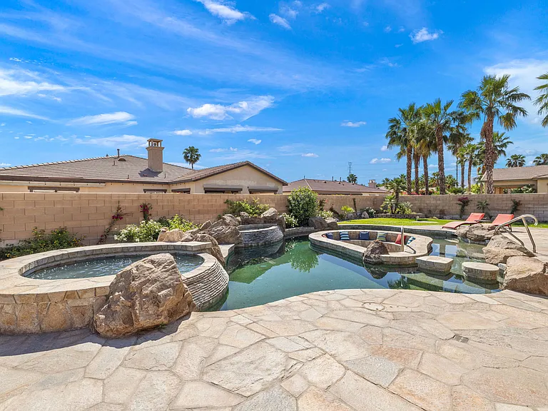 57806 Cantata Dr — Photo 45