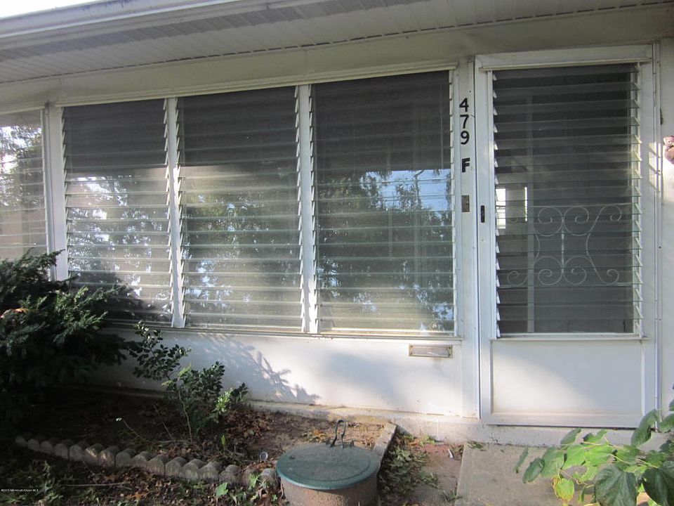 1st image of 479F Dartmoor Ct