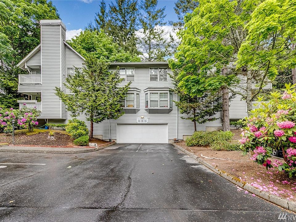 1st image of 7601 Concord Ln NE #104