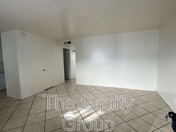 2nd image of 310 N Orange Ave #9