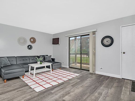 5th image of 1118 Cedar St APT 1B