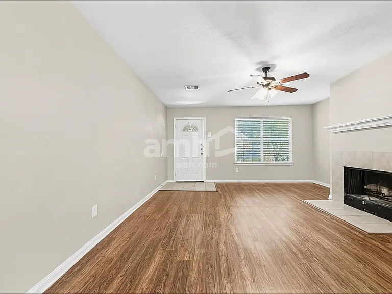 19342 Little Pine Ln — Photo 6