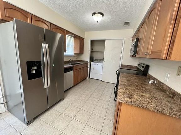 2nd image of 34033 Longleaf Ln