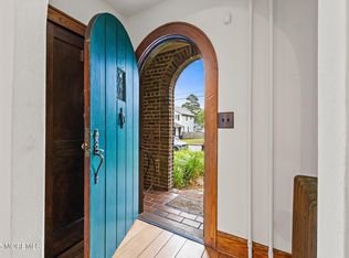 19 Statesir Pl, Red Bank, NJ 07701