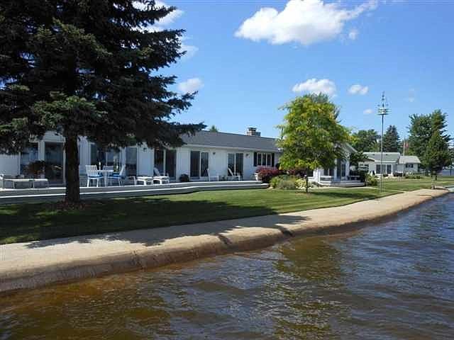 1st image of 108 Canal Dr