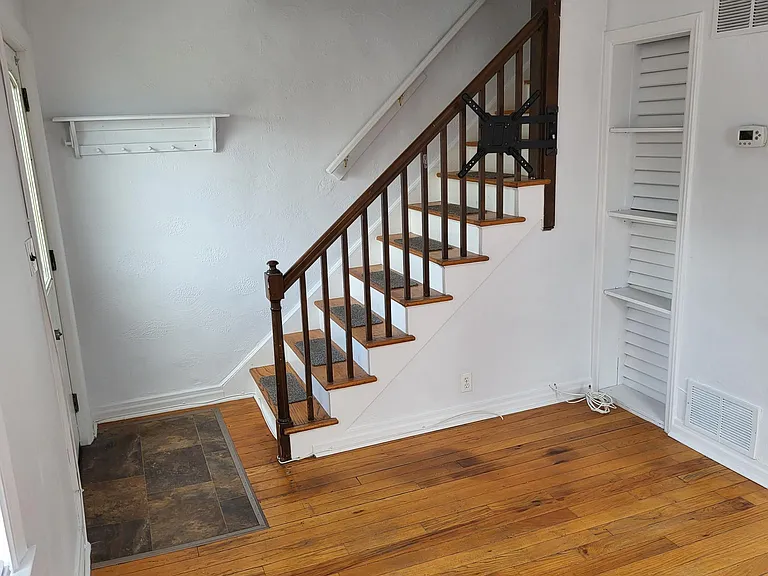 5244 Wasena Ave — Photo 6