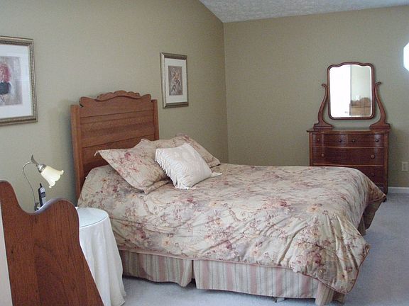 Large Master w/his & hers closets