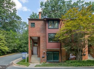 11510 Sunder Ct, Reston, VA 20190