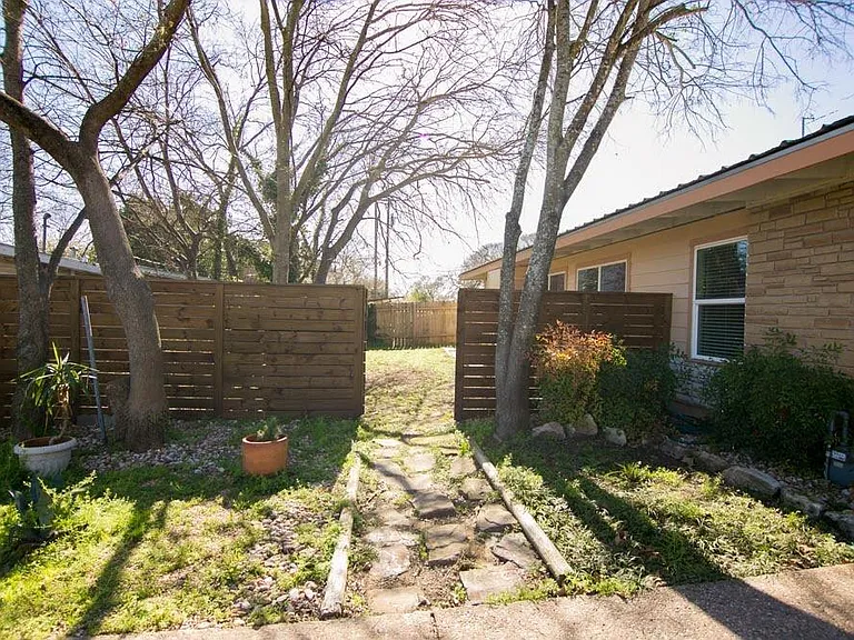 707 W Crestland Dr — Photo 20