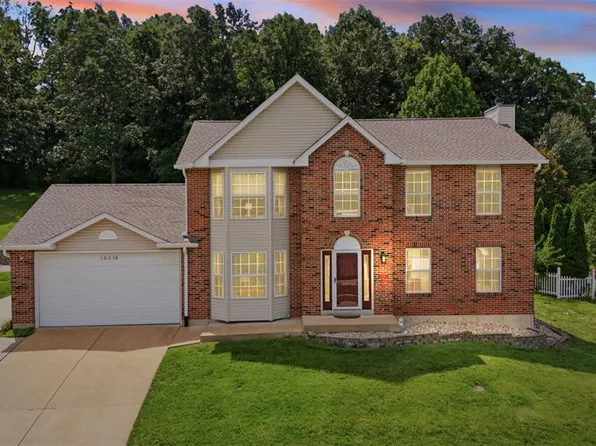 13376 E Ln, Saint Louis, MO 63128