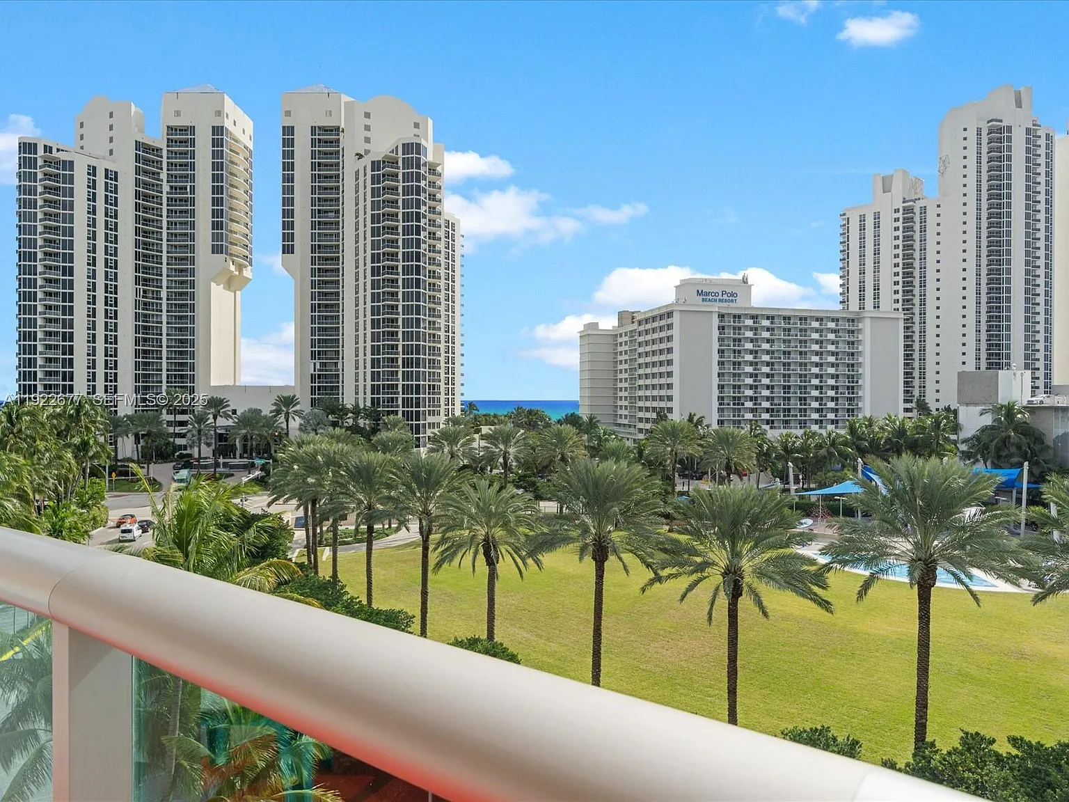 1 bed, 1005 sqft, $2,850 — Photo 3