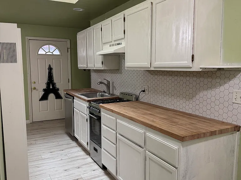 852 Kellogg Ave #B — Photo 4