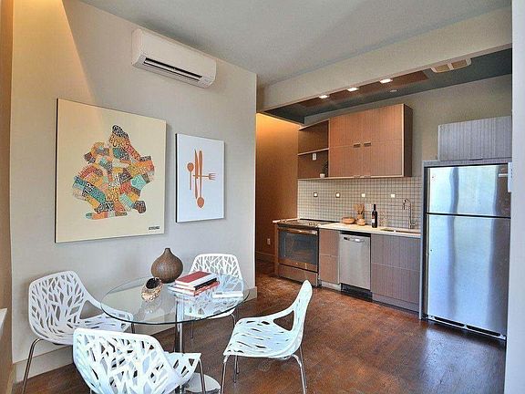 5th image of 439 Meeker Ave #1C