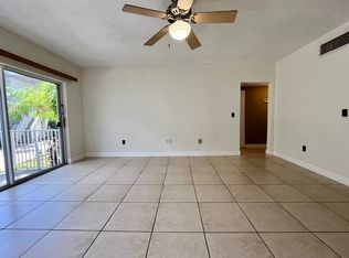 1150 99th St APT 6, Bay Harbor Islands, FL 33154