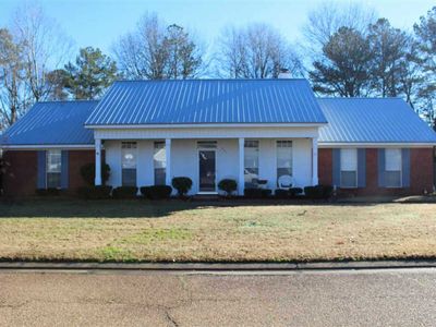 921 Mountain Crest Dr, Jackson, MS, 39272