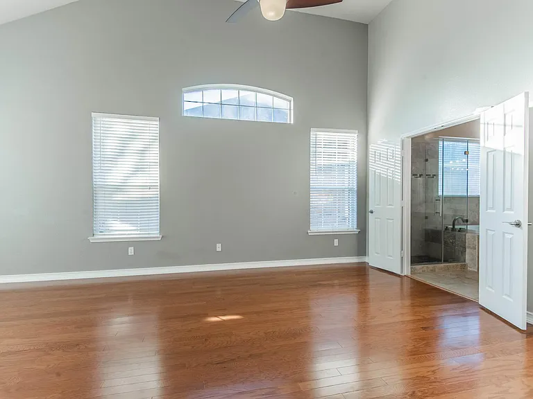 1521 Hidden Cove Ct — Photo 14