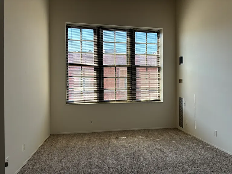 River Place Luxury Apartments — Photo 60