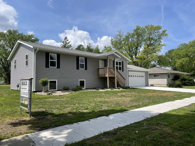 1st image of 706 Nebraska Ave