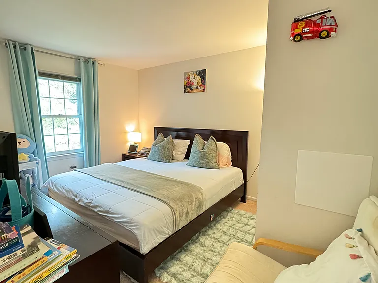 9609 Masterworks Dr — Photo 10