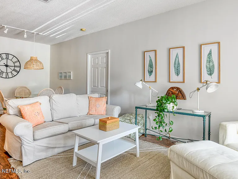 605 Fairway Dr #203 — Photo 11