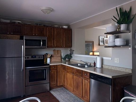 4th image of 1062 Worthington Woods Blvd