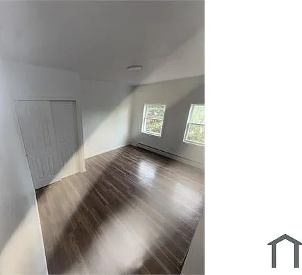 25 Henderson Ave #3 — Photo 2