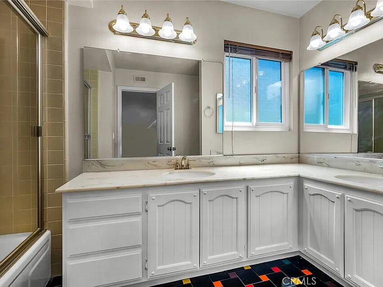22253 Drums Ct — Photo 37