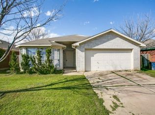 2362 Kelton St, Fort Worth, TX 76133