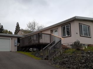 150 SE Suksdorf St, Winston, OR 97496