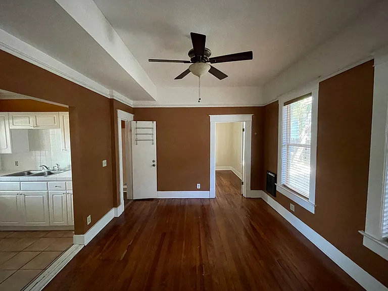 345 5th Ave N #5 — Photo 11