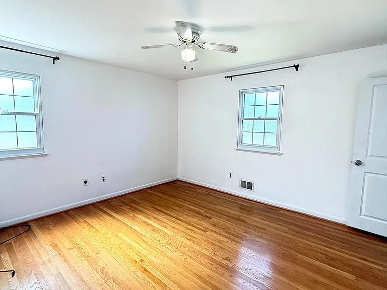 1234 Pleasant Valley Dr — Photo 13