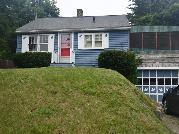 403 Girard Avenue, Pembroke, NH 03275