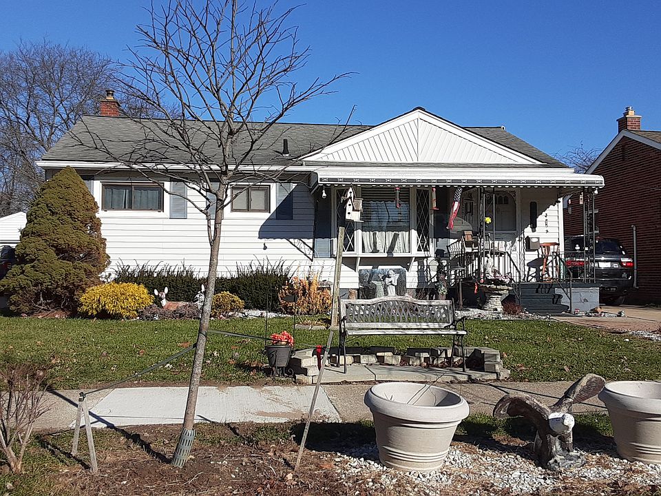 1st image of 22521 Saint Gertrude St